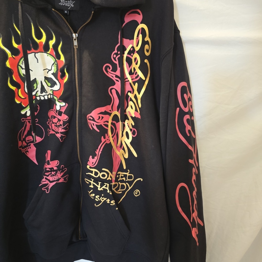 Ed Hardy "Skulls" Graphic Print Size XL Full Zip Fleece Hoodie Black NWT - Picture 3 of 13